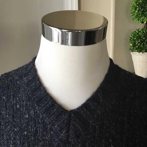 Vintage Abercrombie & Fitch Mens 100% Wool V-Neck Sweater MEDIUM Fair Isle Y2K - Picture 5 of 13
